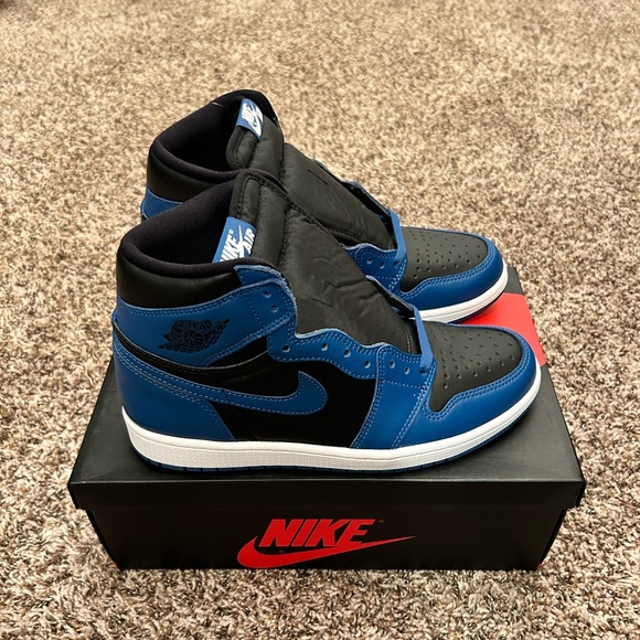 Air Jordan 1 High Retro Marina Blue